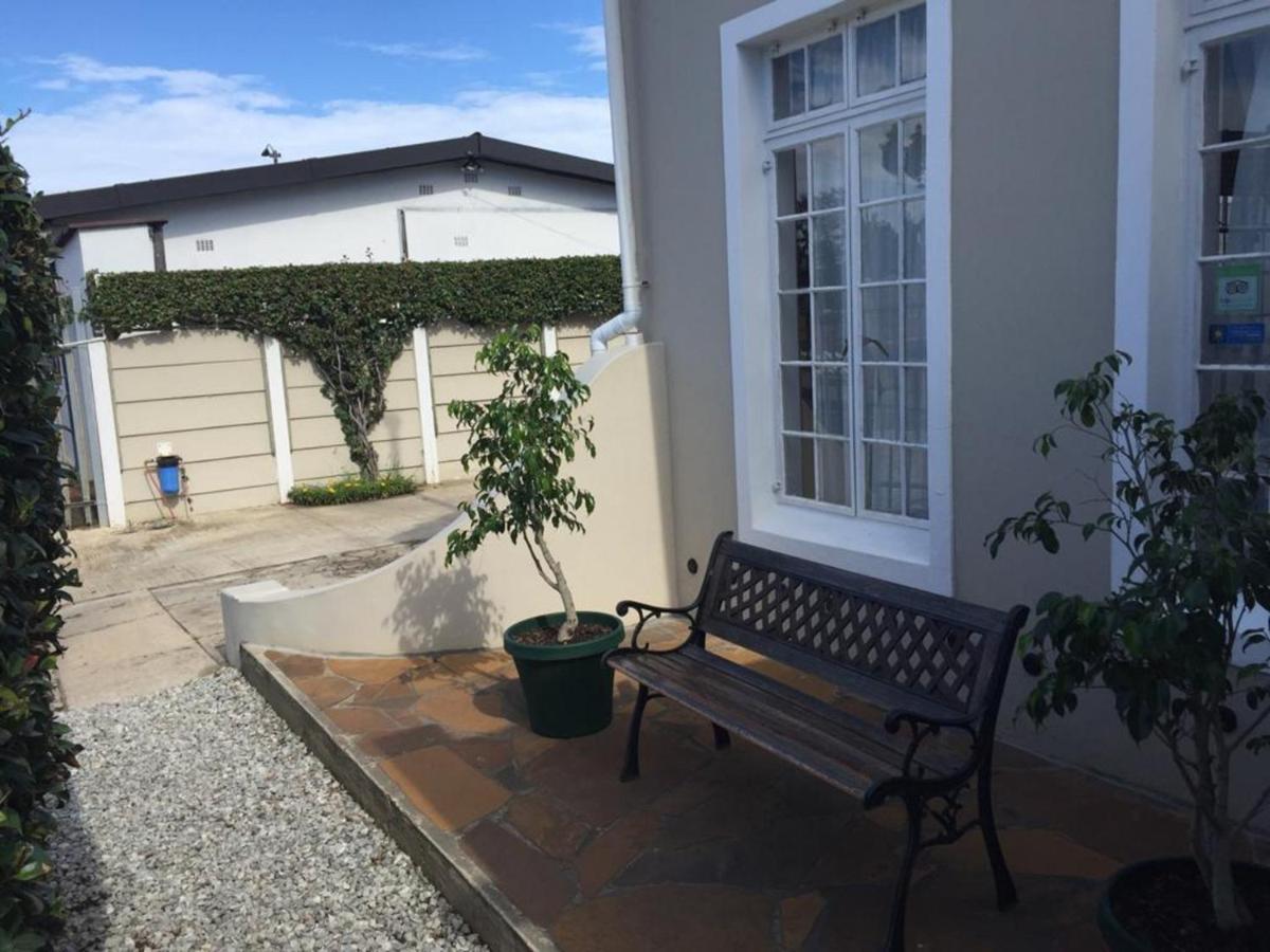 Keedols Inn & Backpackers Knysna Exterior photo